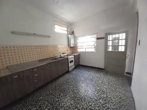 VENTA - Casa interna 2 dormitorios, patio  y terraza - Barrio Ludueña, Rosario.