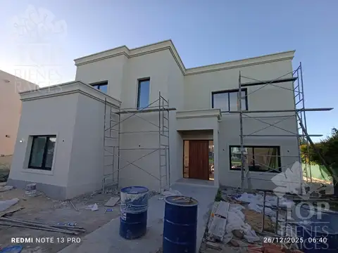 Casa en Venta en El Canton - Norte, USD 350.000