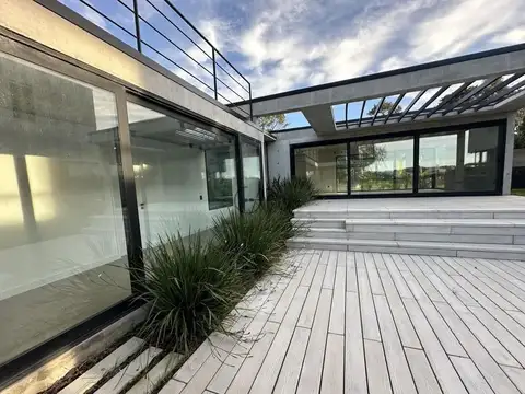 Av. Jorge Newbery 5050, B7600 Mar del Plata, Provincia de Buenos Aires, Argentina, Mar Del Plata, Buenos Aires, Argentina.