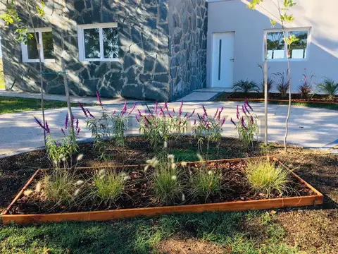 CASA DE UNA PLANTA EN SANTA LUCIA