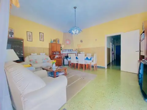 Casa en Venta en Castelar Sur, USD 120.000