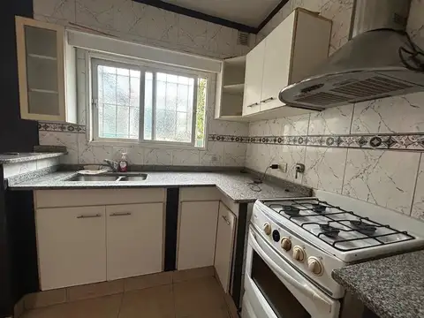 Depto Tipo Casa en Venta en Villa General Mitre, USD 249.900