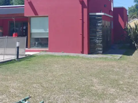 Quinta en Venta con 1 cochera