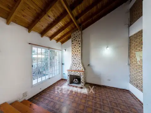 VENTA CASA 4 DORMITORIOS EN FERNANDEZ ORO