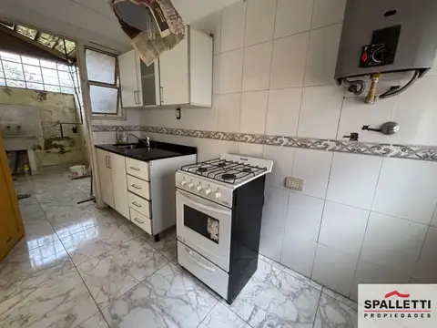 Depto Tipo Casa 2 ambientes con 1 baño