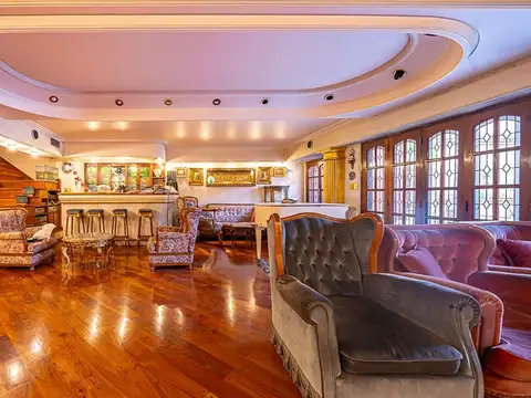 CASA 5 AMBIENTES VENTA PARQUE CHACABUCO PERMUTA