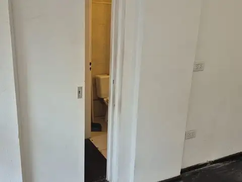 ALQUILER COMERCIAL EN ESQUINA - BALVANERA