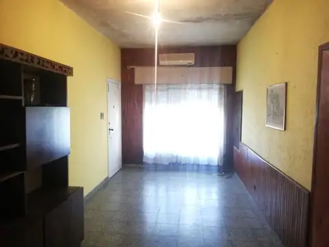 Oficial Primero José María Sánchez 2300