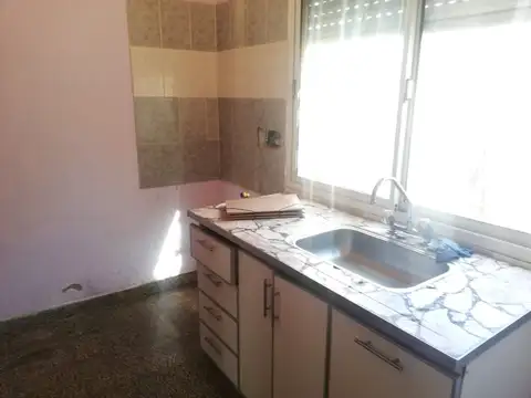 Casa 3 ambientes con 1 baño