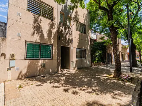 Depto Tipo Casa 2 ambientes con 1 baño