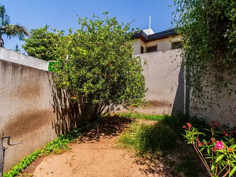 Depto Tipo Casa en Venta al Oeste