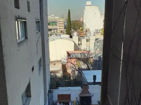 Cespedes 3500, Piso 6