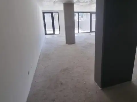 VENTA OFICINA DE 150 m2 CON PATIO EN AV DEL LIBERTADOR Y OLAZABAL - BELGRANO