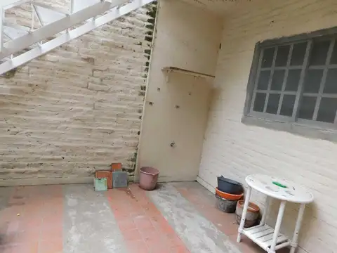 Depto Tipo Casa en Venta en Coghlan, USD 270.000