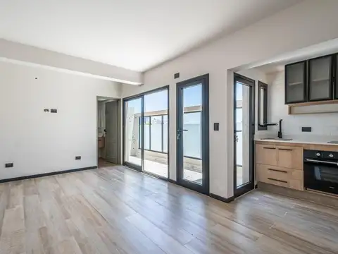 Monoambiente con balcón