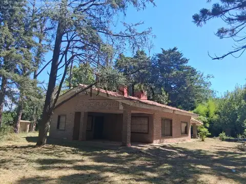 Preciosa Quinta en Marcos Paz. Berardoni y España.