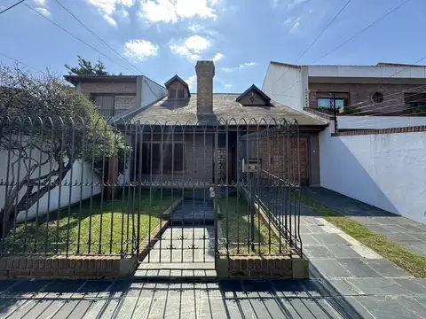 IMPONENTE CHALET DE CATEGORIA. VENTA