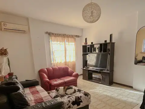 Venta Departamento de 3 ambientes con patio en planta baja en Parque Patricios