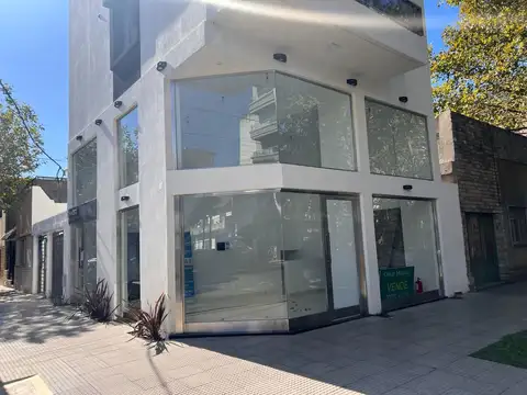 Local - Venta - Argentina, Caseros - Av. Urquiza 2500