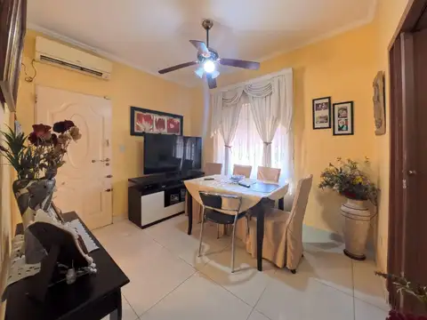 Depto Tipo Casa en Venta en Moron, USD 78.000
