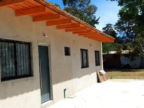 Casa 3 ambientes con 1 baño