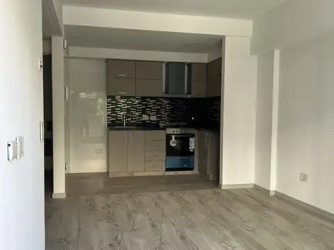 Departamento en Alquiler en Urquiza R, $ 650.000