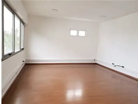 ALQUILER OFICINA CON COCHERA A 1´ DE GRAL PAZ