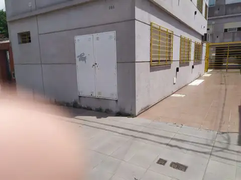 Avellaneda 300, Piso PB