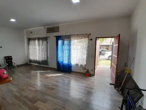 Casa en Venta en Carlos Spegazzini, USD 53.000