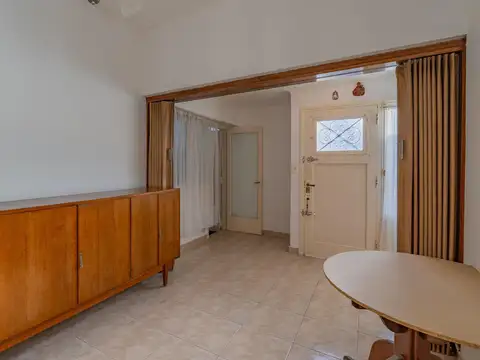 Depto Tipo Casa en Venta 50 años