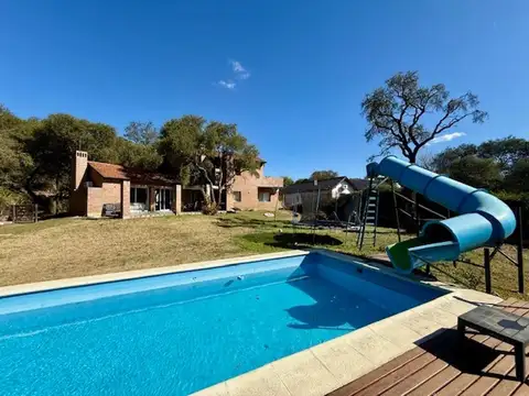 Casa en Alquiler en El Bosque, USD 3.200