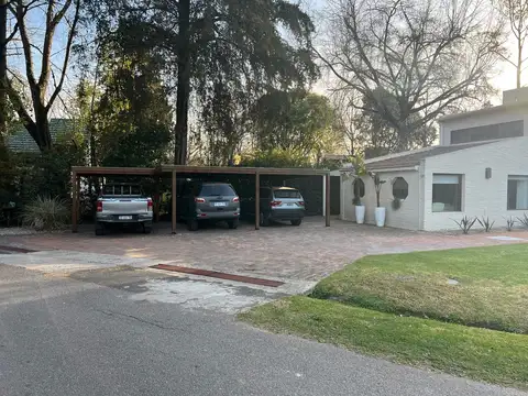 Casa en Venta en Highland Park Country Club, USD 580.000