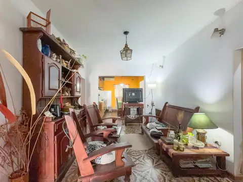 Casa 3 dormitorios en venta, patio, apto credito, barrio Fisherton