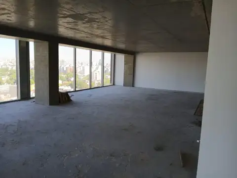 Excelente Oficina en  Edificio Qiub