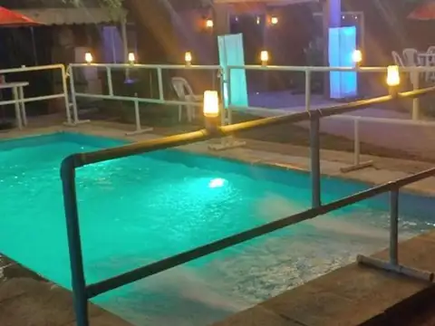 Casa 2 ambientes con 2 baños