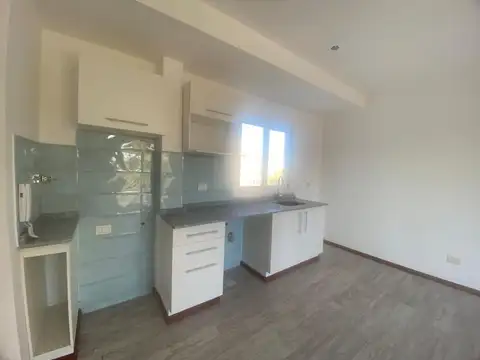 San Martin 458 , Piso 4