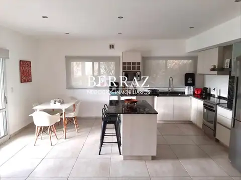 Casa Venta 3 Dormitorios Barrio Los Eucaliptos Lote de 736 m2 Haras Santa Maria