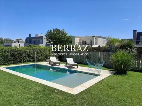 Casa Venta 3 Dormitorios Barrio Los Eucaliptos Lote de 736 m2 Haras Santa Maria