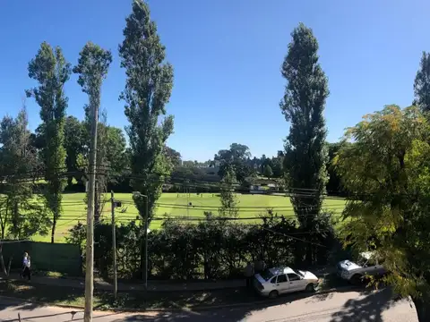 Oficina en Venta con 11 cocheras