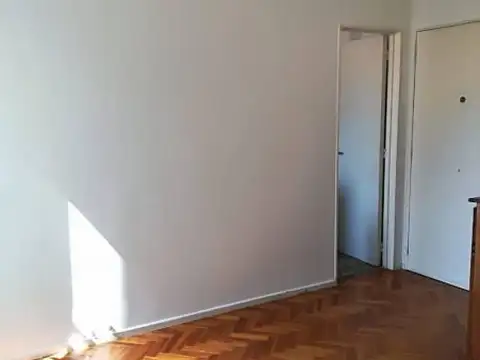 Departamento en Venta en Villa del Parque, USD 75.000