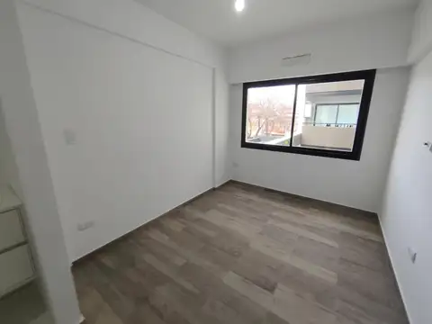 Venta/Departamento/2 Amb/Mataderos/Balcón/Parrilla