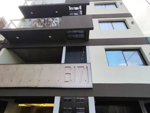 Venta/Departamento/2 Amb/Mataderos/Balcón/Parrilla