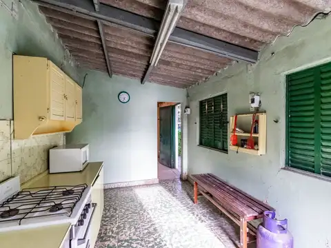 Casa 3 ambientes con 1 baño