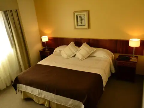 Hotel 20 hab. mas 1 dto. 3*