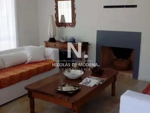 Casa 4 ambientes con 3 baños