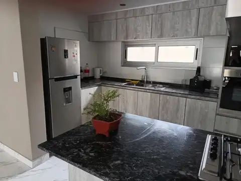 Casa Moderna B° cerrado, 3 dorm, Las Heras
