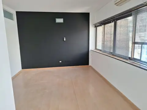 Oficina en Alquiler en Ramos Mejia, USD 750