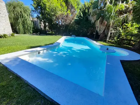 Casa en Venta en Lujan, USD 250.000