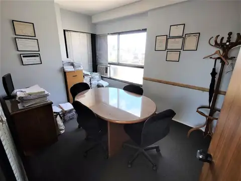 Uruguay 600, Piso 14