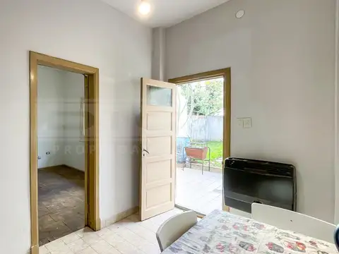 Buenos Aires  al 5000 entre General Paz y Lavalle